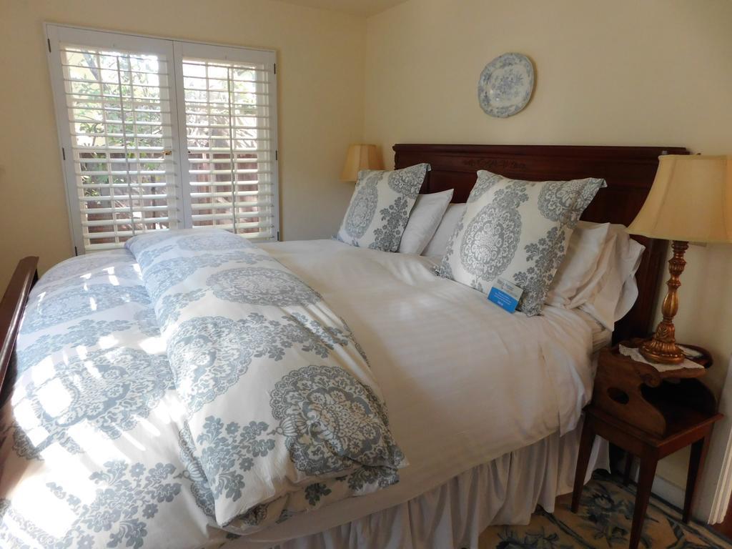 Lincoln Green Inn Carmel-by-the-Sea Exterior foto