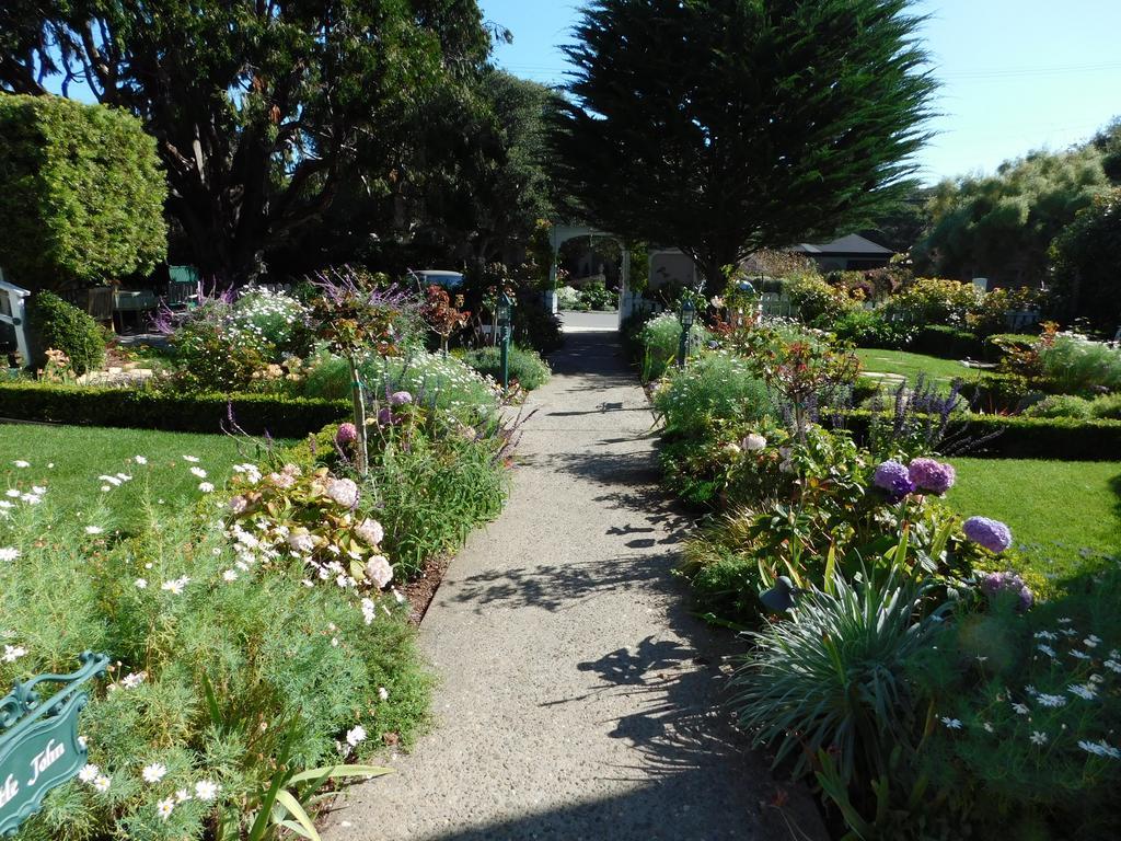 Lincoln Green Inn Carmel-by-the-Sea Exterior foto